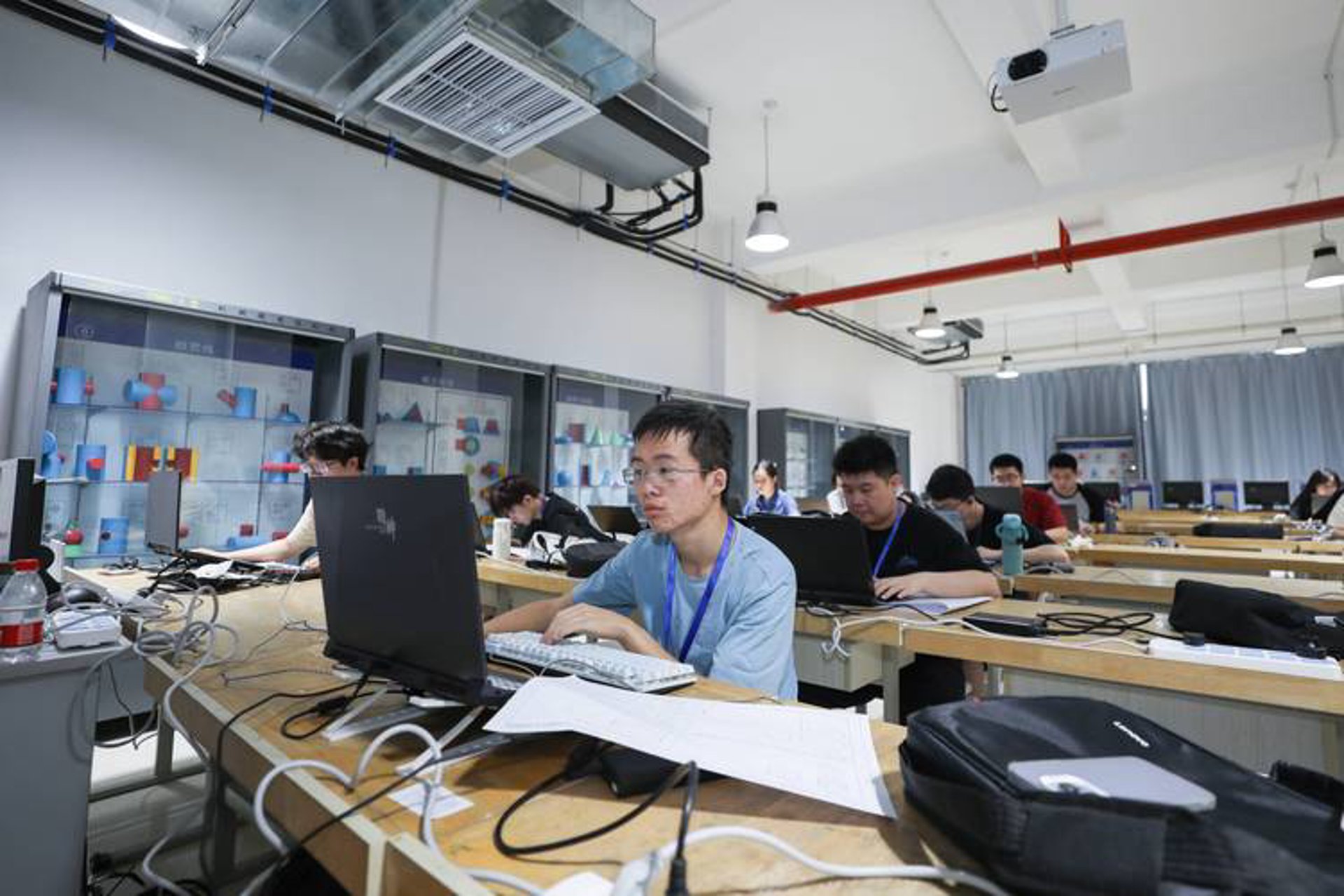 陕西大学生网